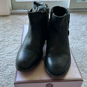 Hudson Shoes brand booties, black leather, size 7.5 (38)